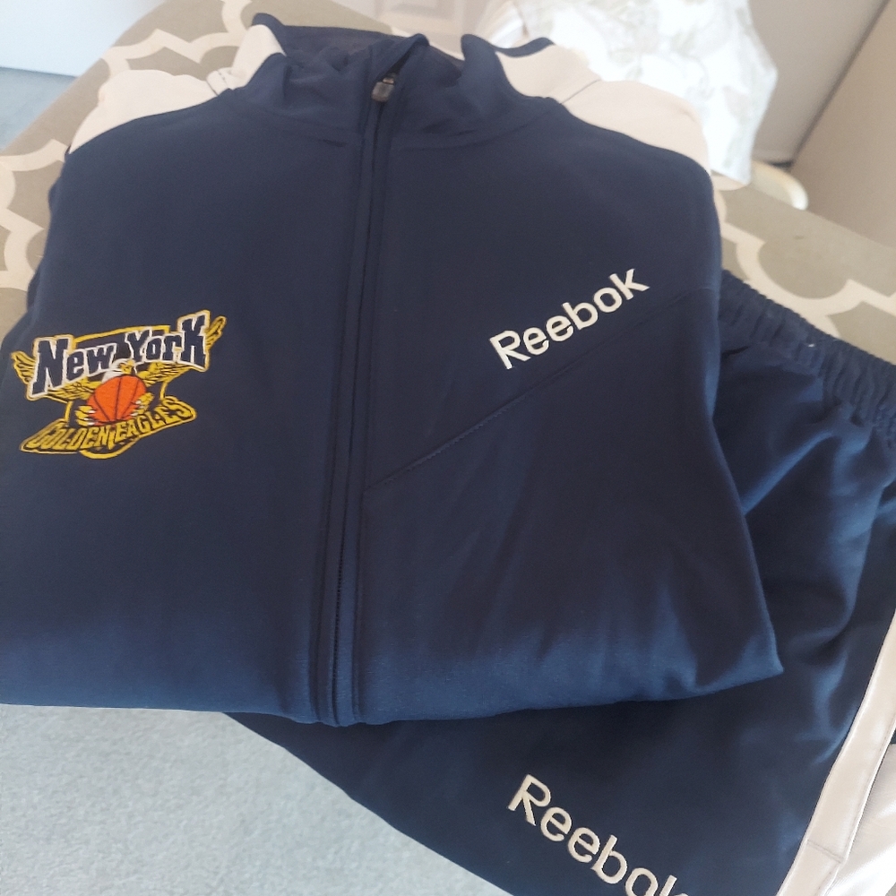 Reebok Navy and White Jacket And Sweatpants (NWT)